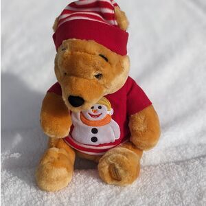 Disney Store Exclusive Winnie the Pooh Snowman Plush Holiday Collectible 2000s